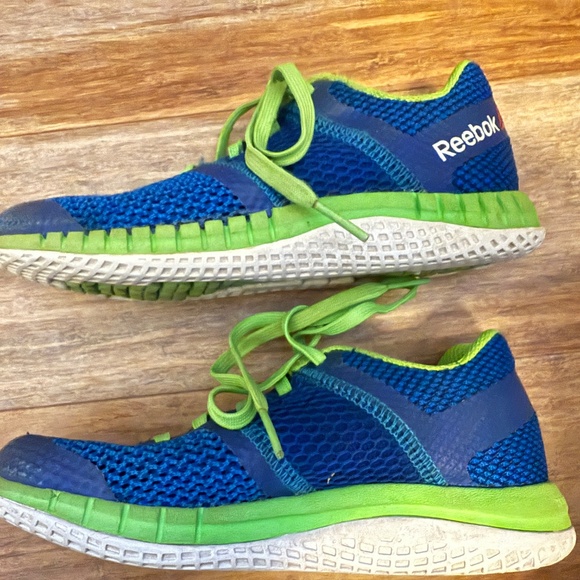 Kid Reebok blue and green shoes- size 13 - Picture 1 of 9